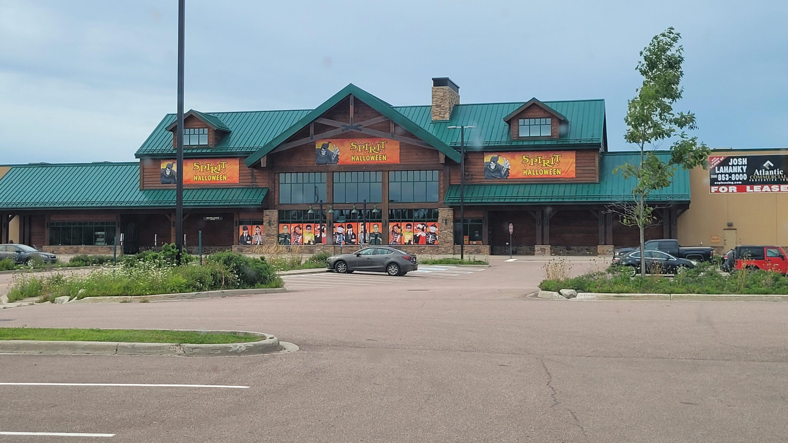 The old Cabela's in my town is now the biggest Spirit Halloween I've ...